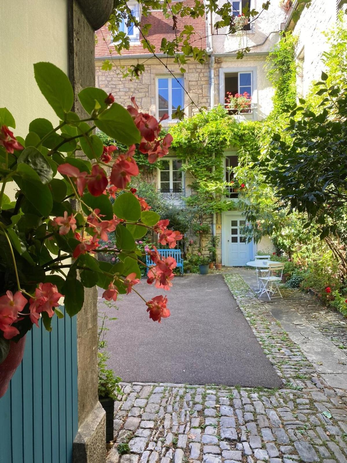 Besancon: Charmant Duplex Au Pied De La Citadelle Eksteriør bilde