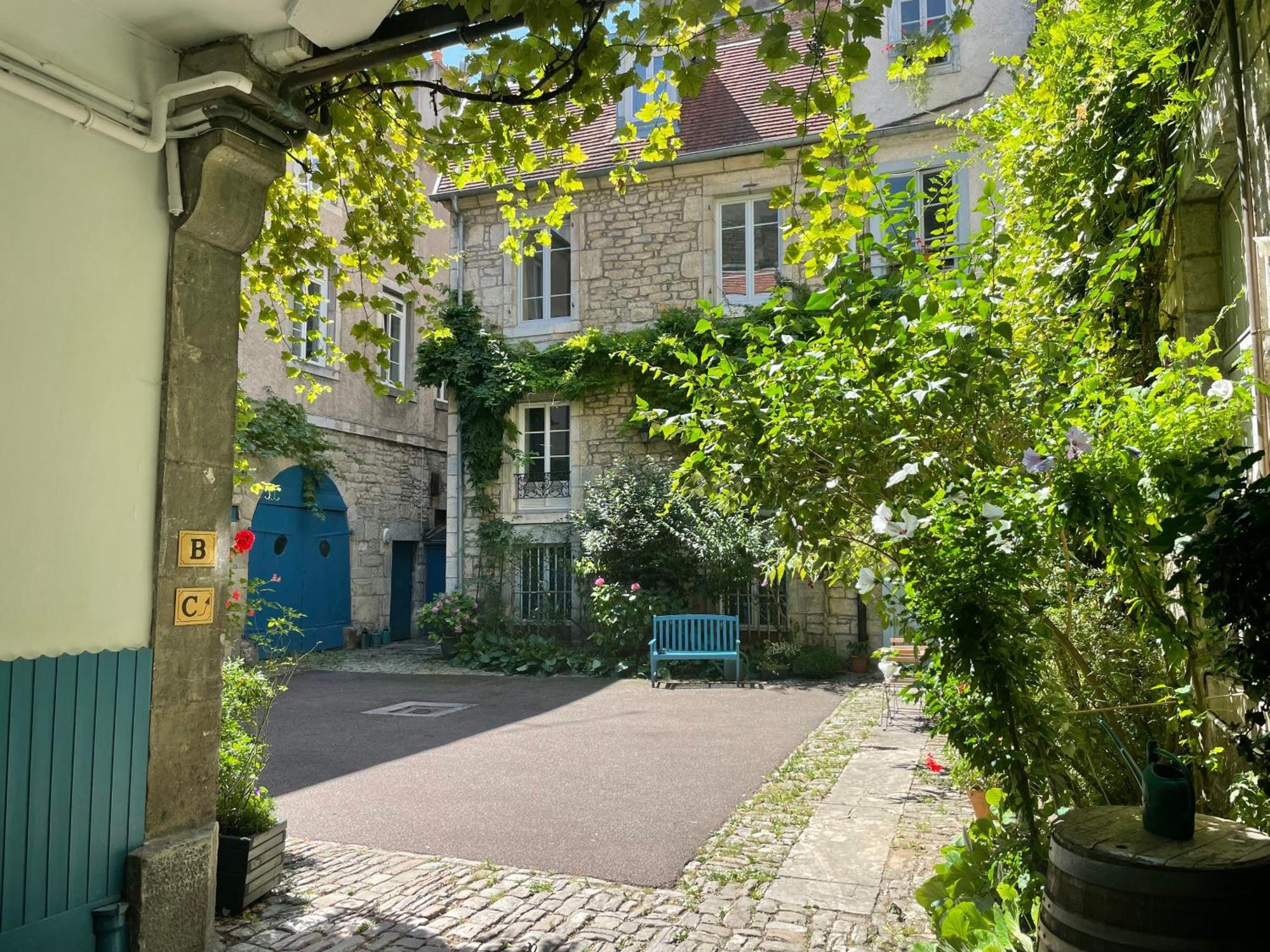 Besancon: Charmant Duplex Au Pied De La Citadelle Eksteriør bilde